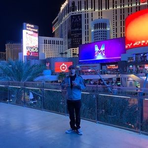 Meet your Posher, Anthony